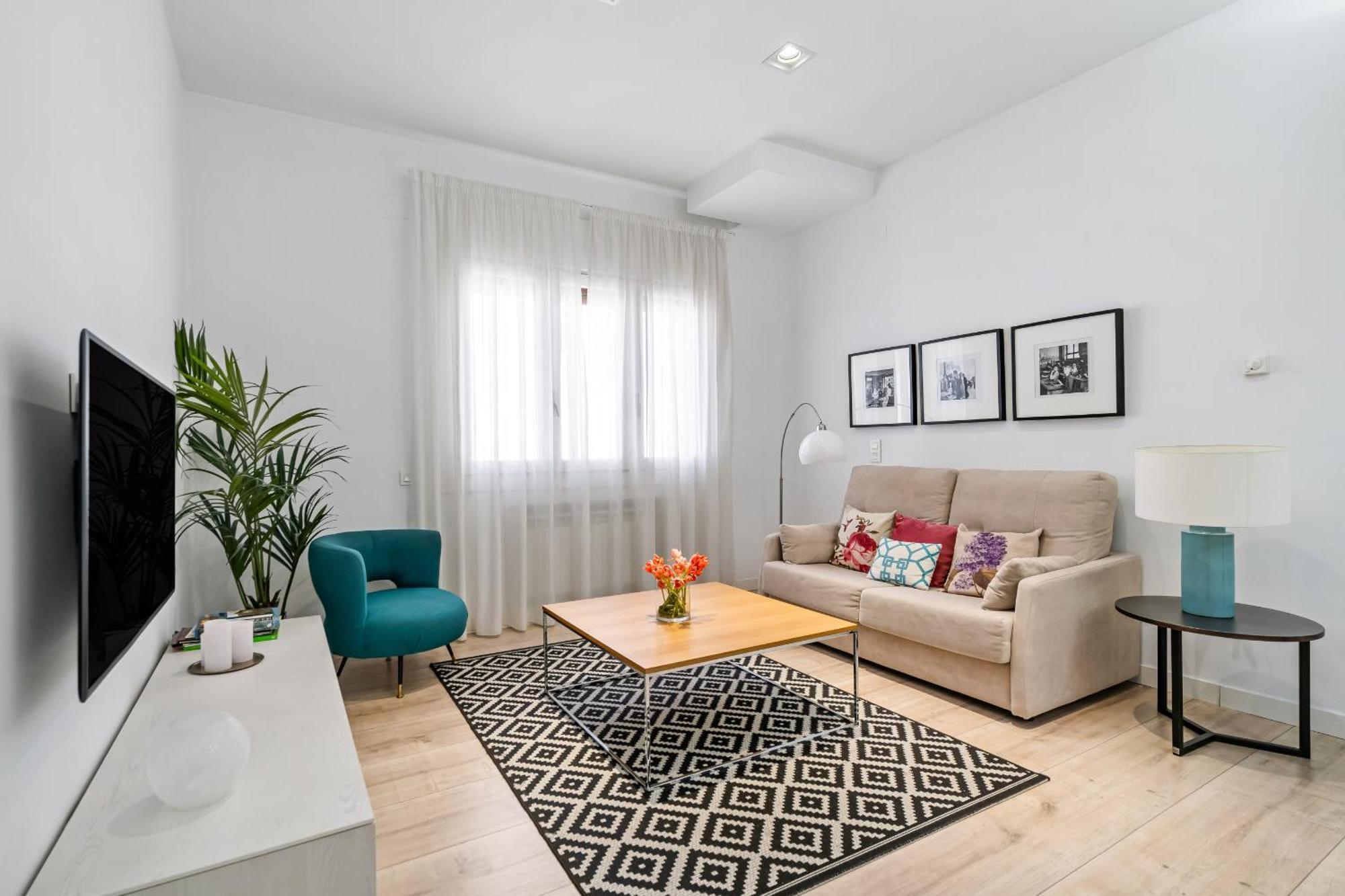 Appartement En El Congreso De Diputados Alquiler Temporal *